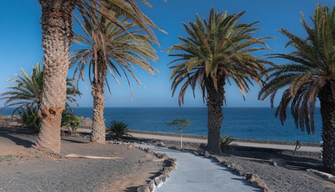 Apartamento Eduardo A Primera Linea Del Mar Costa Teguise Exteriör bild