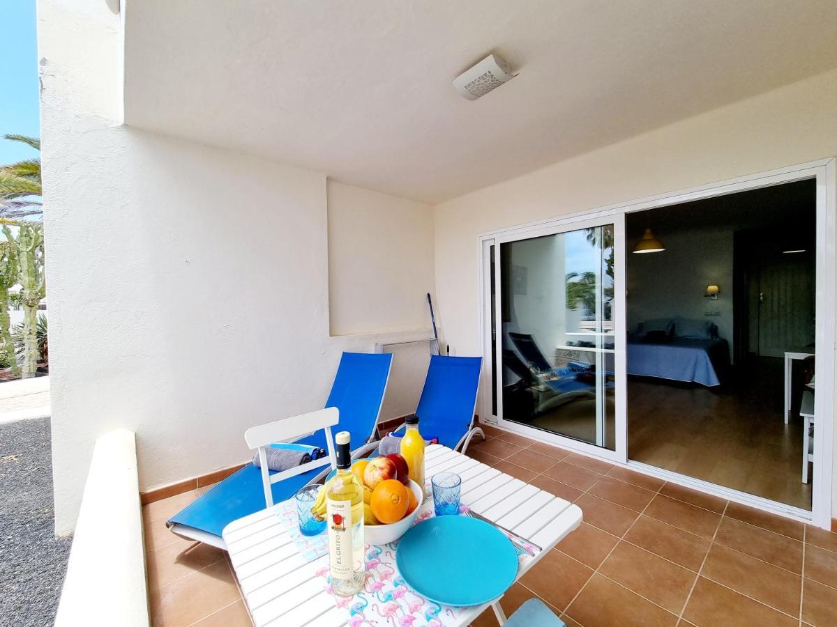 Apartamento Eduardo A Primera Linea Del Mar Costa Teguise Exteriör bild