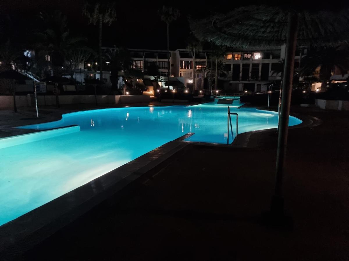 Apartamento Eduardo A Primera Linea Del Mar Costa Teguise Exteriör bild